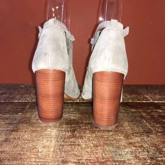 FRYE Margaret Shootie Bootie Grey Leather Womens 8 Chunky Heel Work Classic - Picture 3 of 9